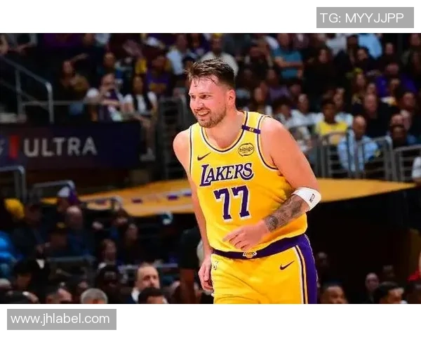 NBA球星如何看待足球运动与球场上的精彩对决